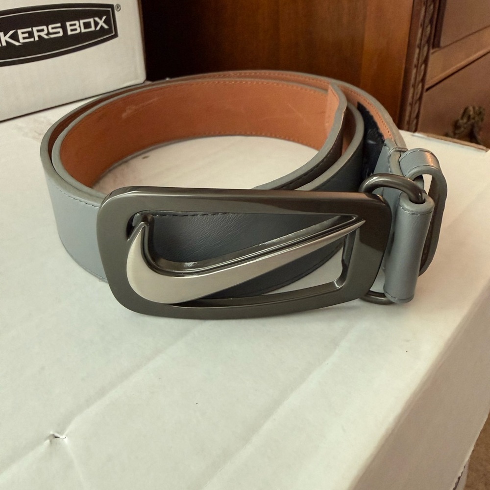 Nike Gray Leather Belt - Picture 4 of 6